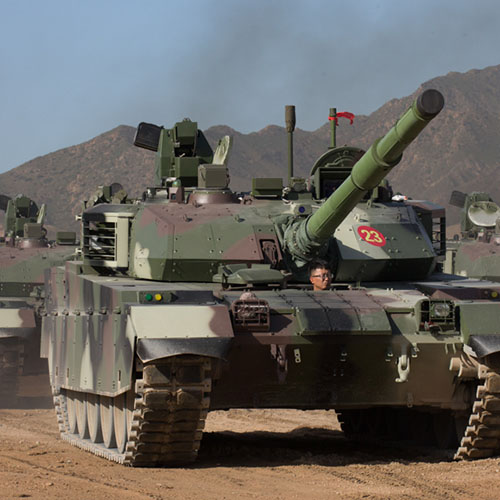 八發(fā)八中！兵器工業(yè)集團(tuán)多款“裝甲與反裝甲”武器首次公開實(shí)彈射擊